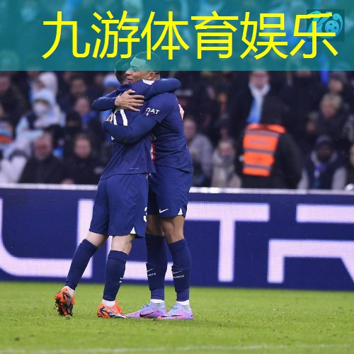 九游娱乐官网,踢足球技巧直接射门小学生