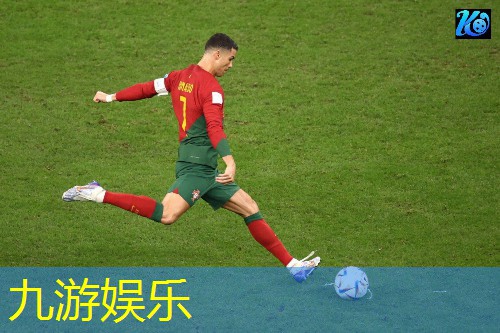 踢足球怎么踢出门球技巧